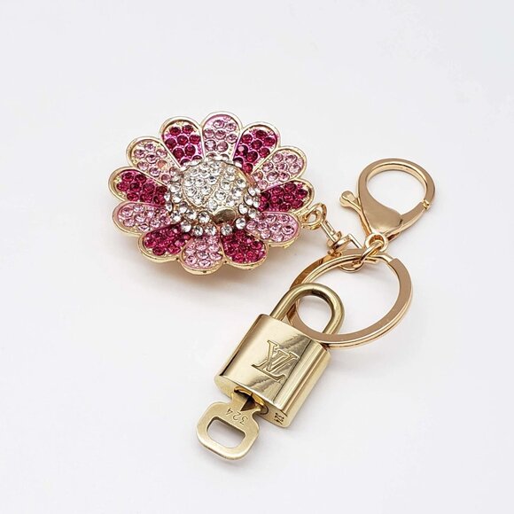 Authentic Louis Vuitton Lock & Key with unbranded Flower Bagcharm, Keycharm - Picture 4 of 7